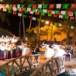 Noche Mexicana Hotel Paradise Village Nuevo Vallarta